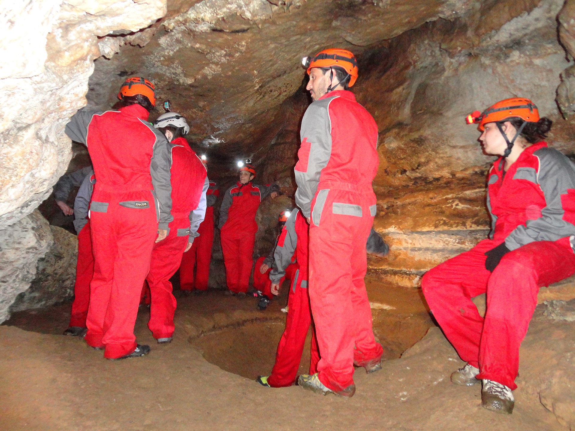 Imagen de Espeleología: Cueva de Cornatel